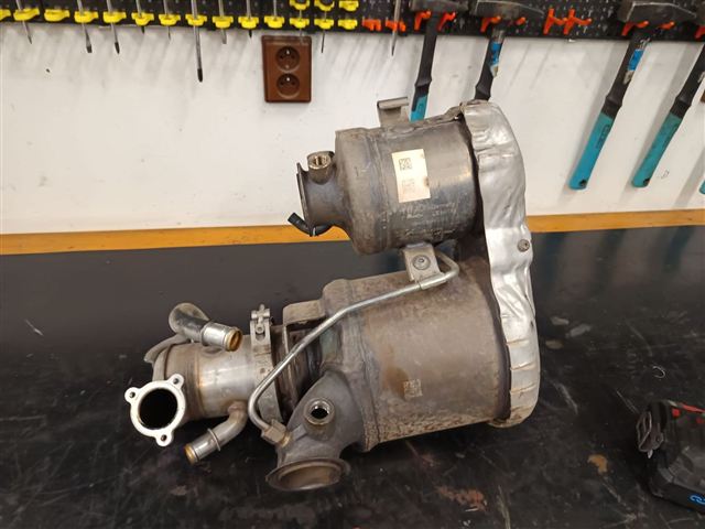Škoda Octavia – Vymontovaný filtr DPF